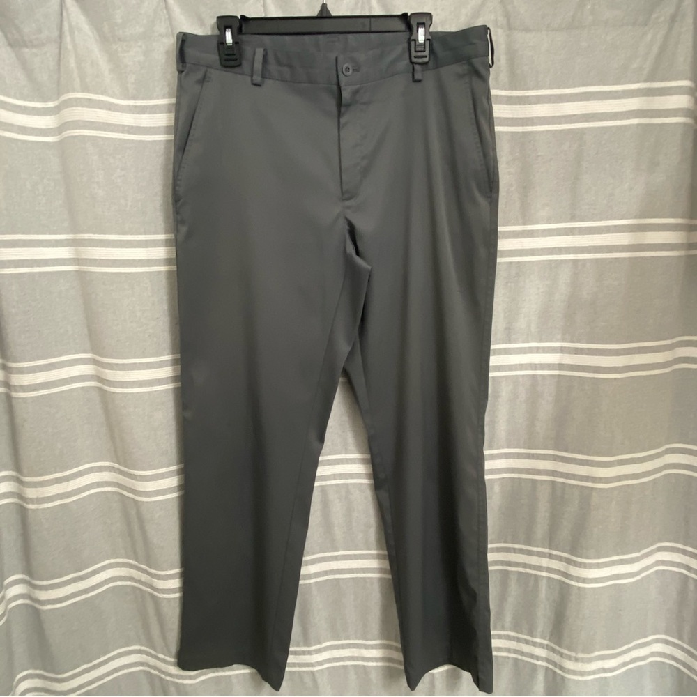 NIKE / Golf Gray Dri Fit Pants Size 35x32